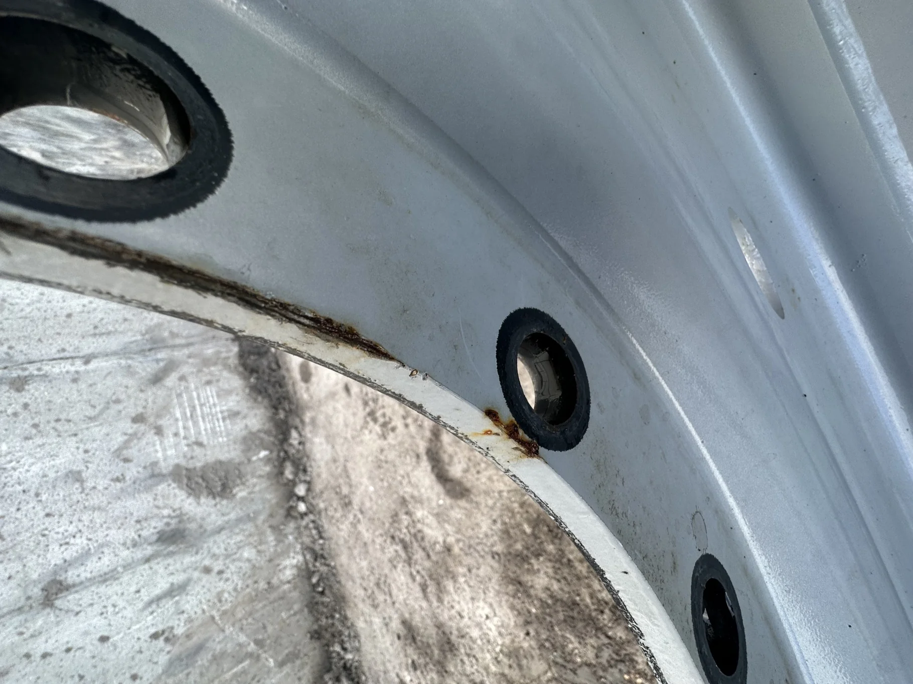 Used 23 X 38 Agco Gray dual wheel 12-15.625-13.75 (Scratches, Rust Spots) image 7