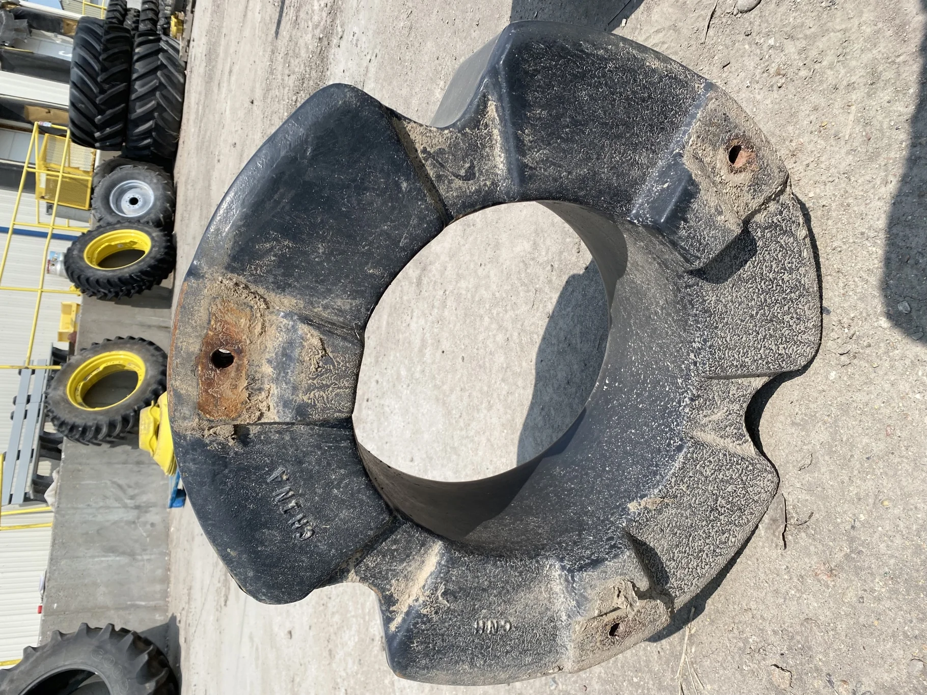 Used 3 Bolt Case Black Weights 1000 LBS image 2
