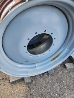 TAKE-OFF 23 X 38 12-15.748-13.829 4.125BS ROGATOR SPRAYER WHEEL (SELL WITH SPACER) image 2