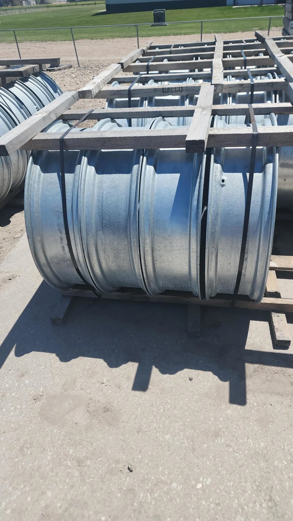 10 X 38 8-8-6 GALVANIZED REINFORCED CENTER IRRIGATION WHEEL image 3
